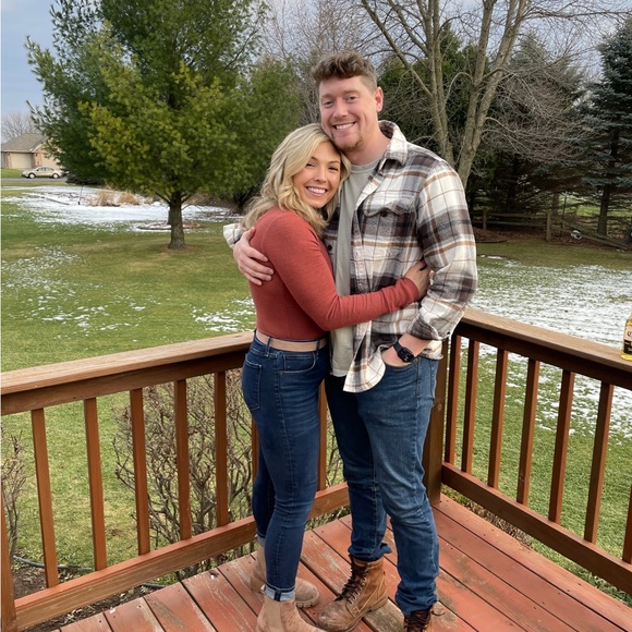 Meet your Posher, Taylor - Picture 4 of 5